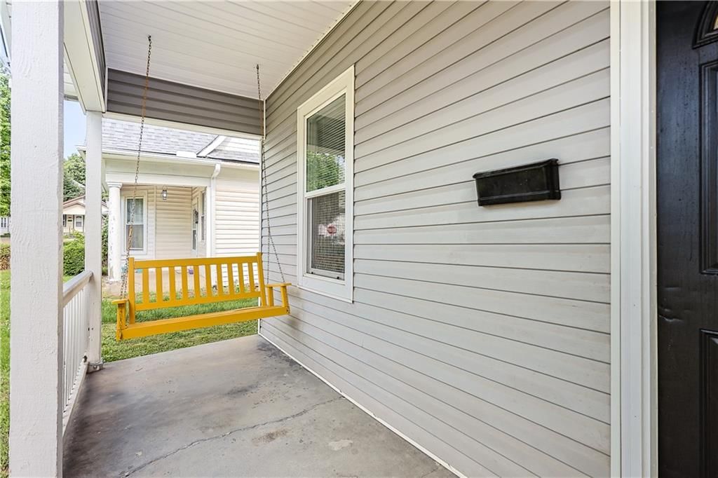 2605 Renick Street — photo 2