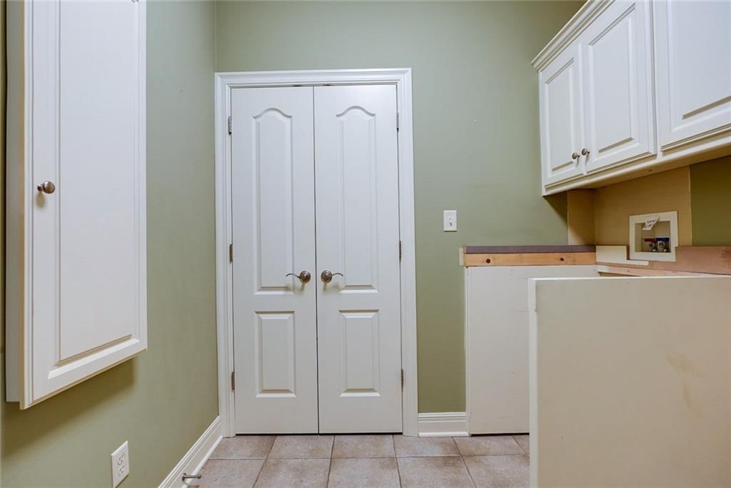 3209 S Thornbird Street — photo 11