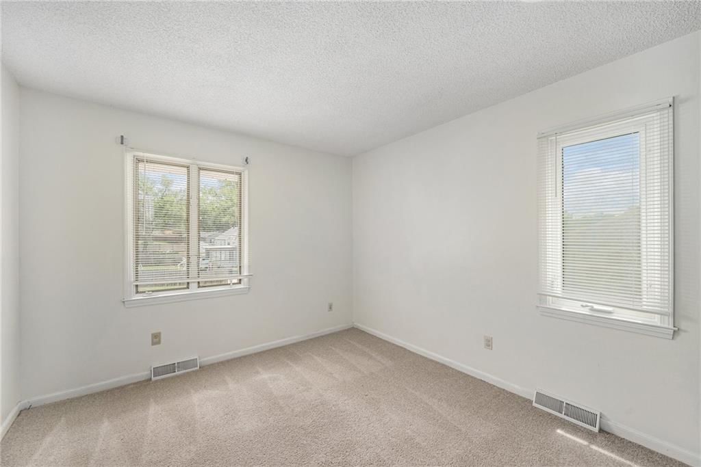 5704 N Indiana Avenue — photo 19