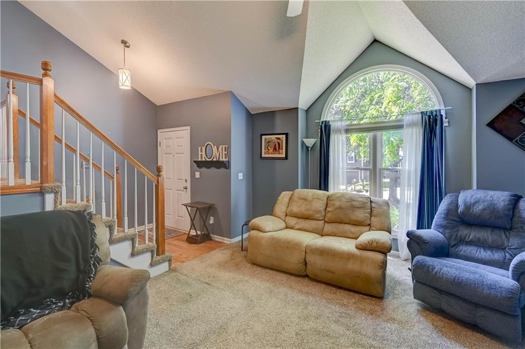 7824 N Strathbury Avenue — photo 2