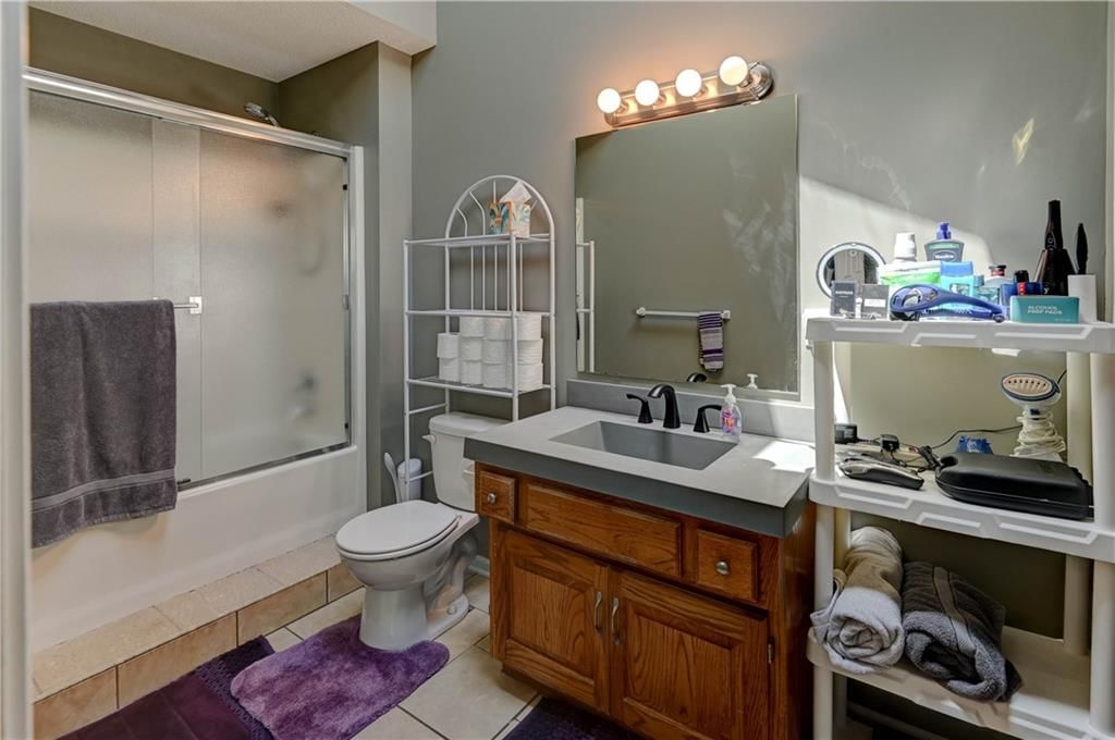 7824 N Strathbury Avenue — photo 15