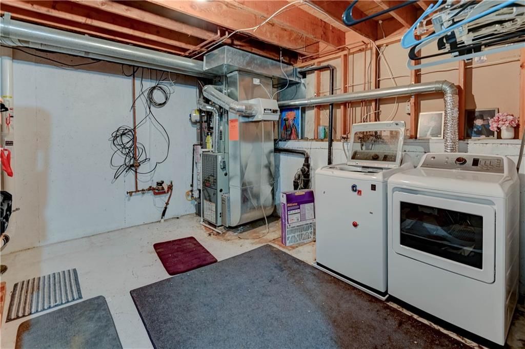 7824 N Strathbury Avenue — photo 21