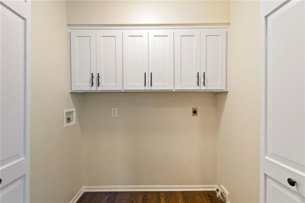 1424 E Meadow Lane — photo 18