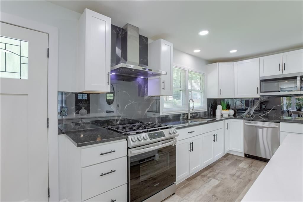 7904 NW Potomac Avenue — photo 10