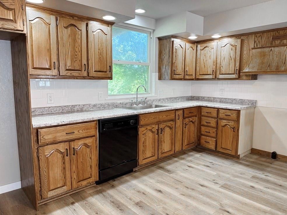 622 Morgan Drive — photo 11