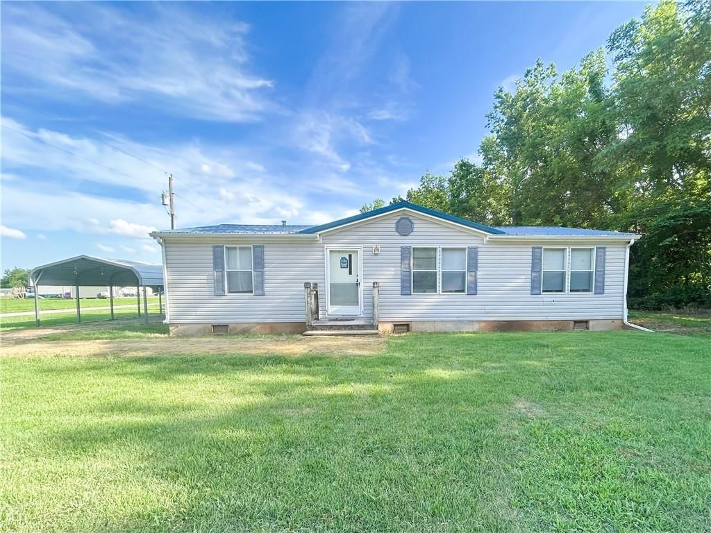 122 Fairway Drive — photo 2
