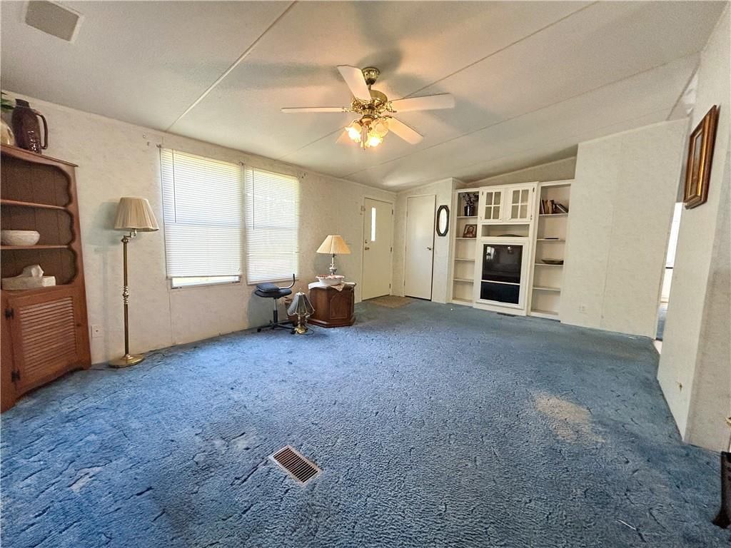 122 Fairway Drive — photo 3