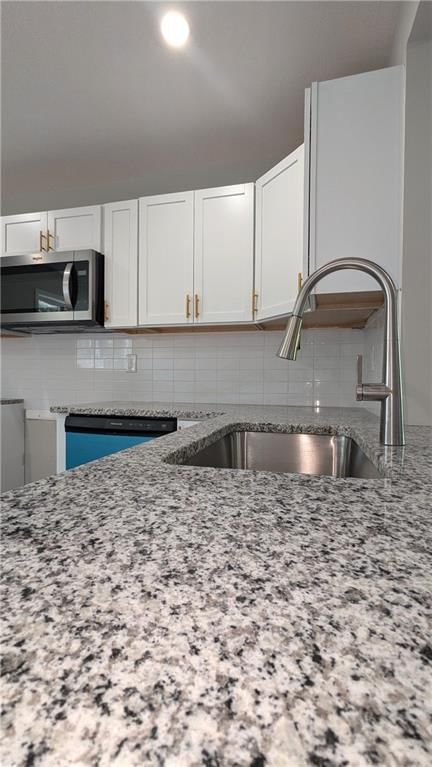 11403 Herrick Avenue — photo 18