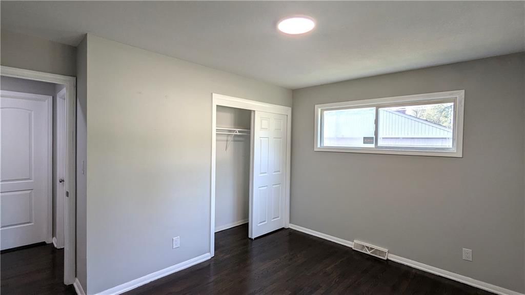 11403 Herrick Avenue — photo 35