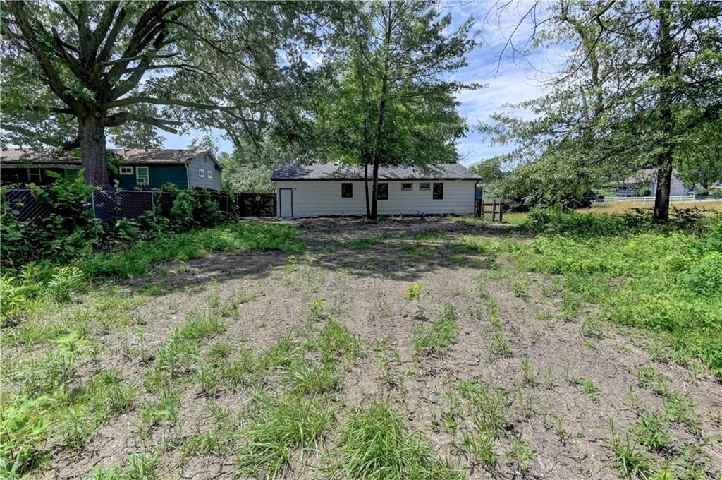 16300 E Independence Avenue — photo 21