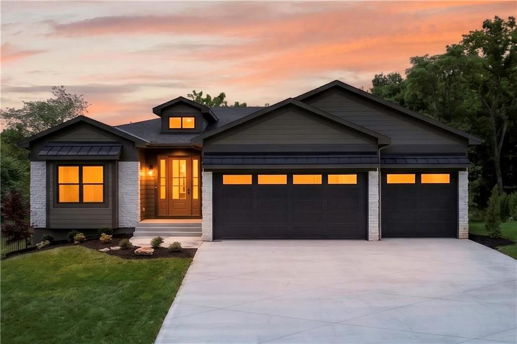 1149 Hummingbird Court, Greenwood