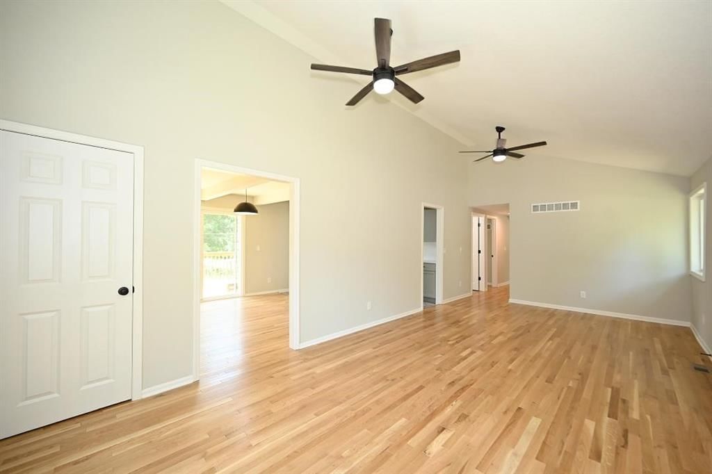 1103 NE 52nd Place — photo 25