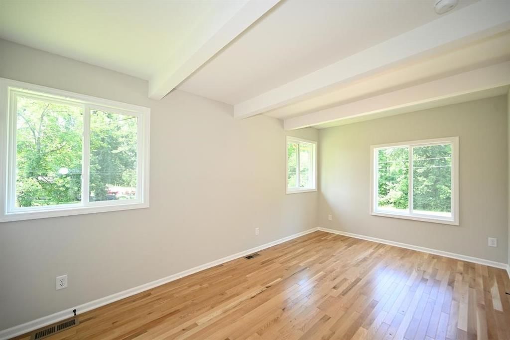 1103 NE 52nd Place — photo 28