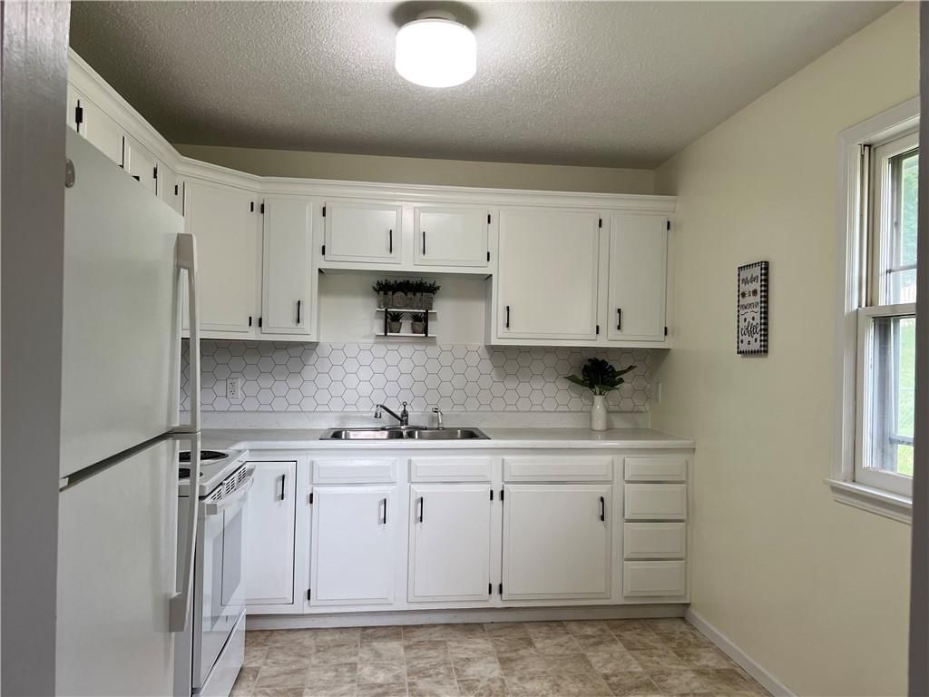 1423 Hickory Street — photo 10