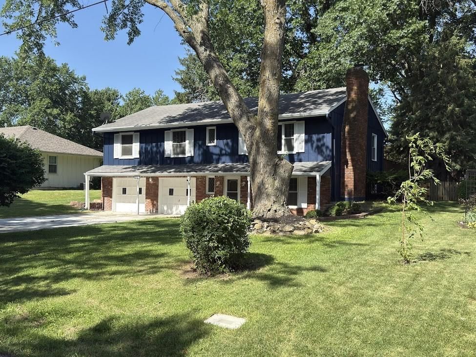 1108 N Ridge Avenue — photo 2