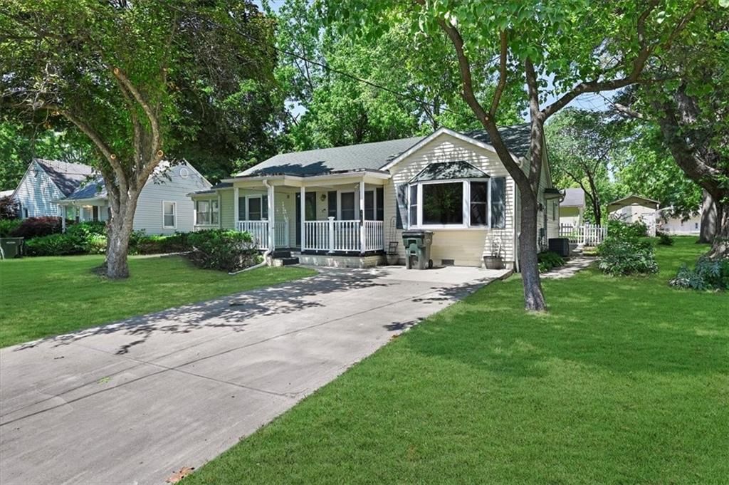 2704 Garland Street — photo 2