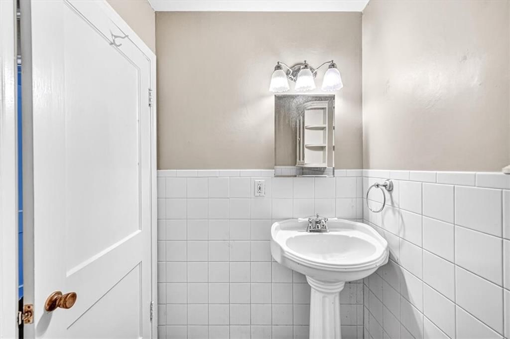 2704 Garland Street — photo 14