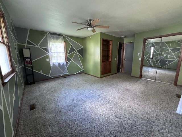 223 N Linn Street — photo 5