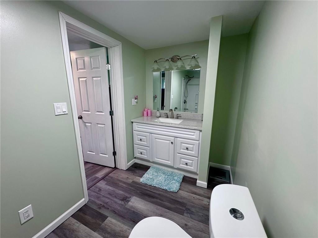 223 N Linn Street — photo 7