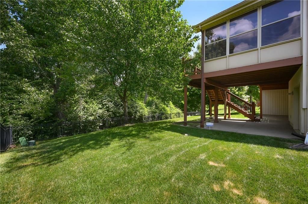 2916 SW Lewis Drive — photo 2