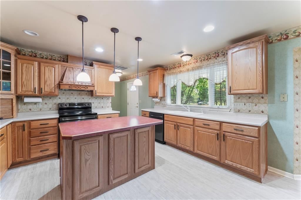 32204 Apple Hill Drive — photo 12