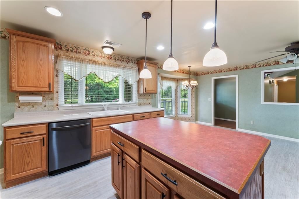 32204 Apple Hill Drive — photo 15