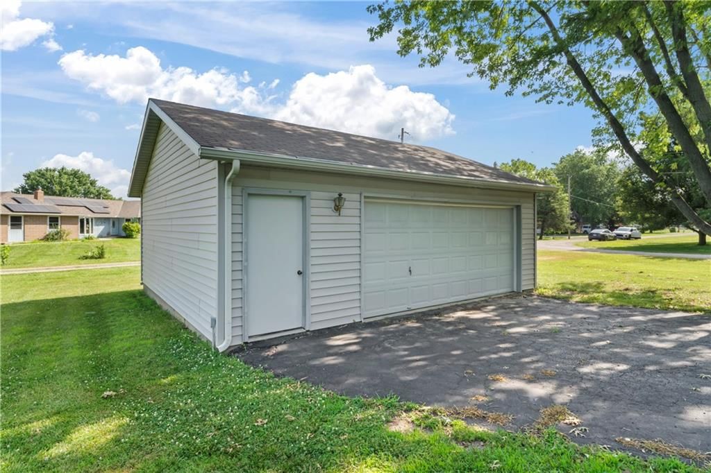 32204 Apple Hill Drive — photo 46
