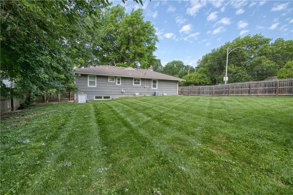 6105 W 75th Street — photo 5