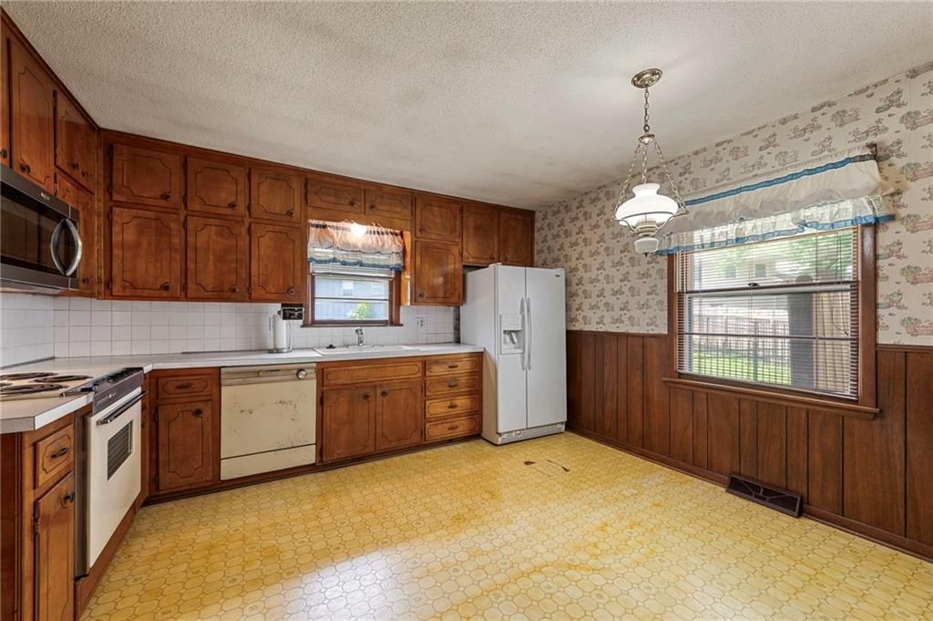 7136 Haskell Avenue — photo 13