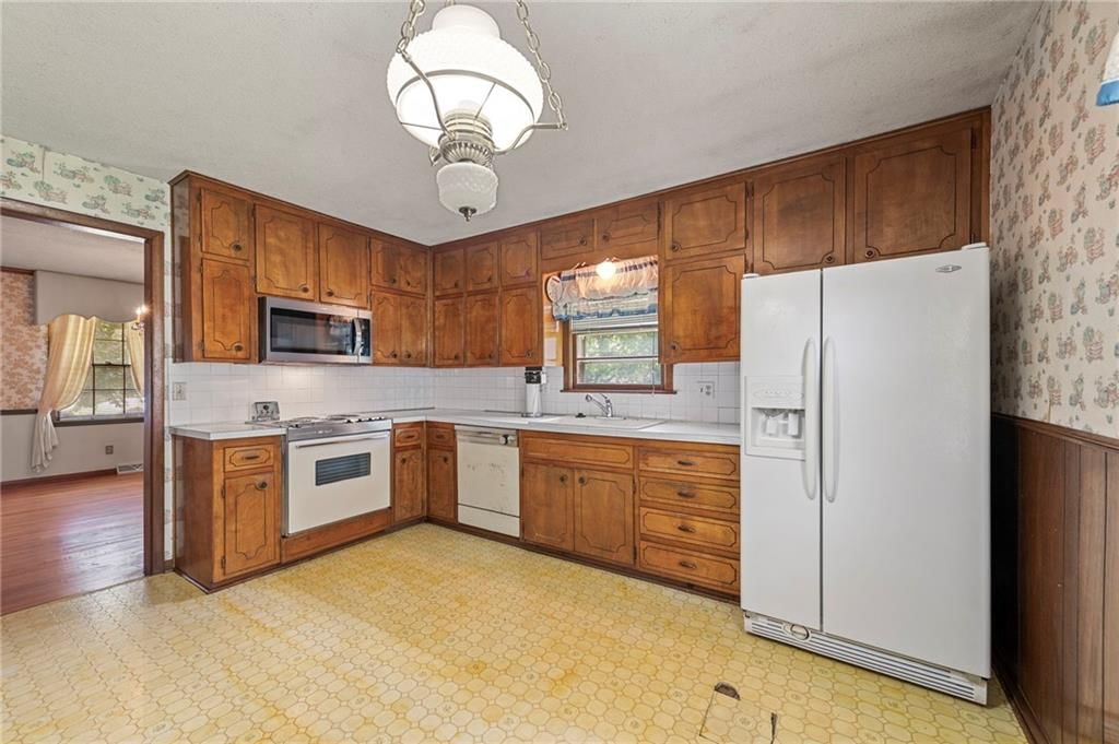 7136 Haskell Avenue — photo 14