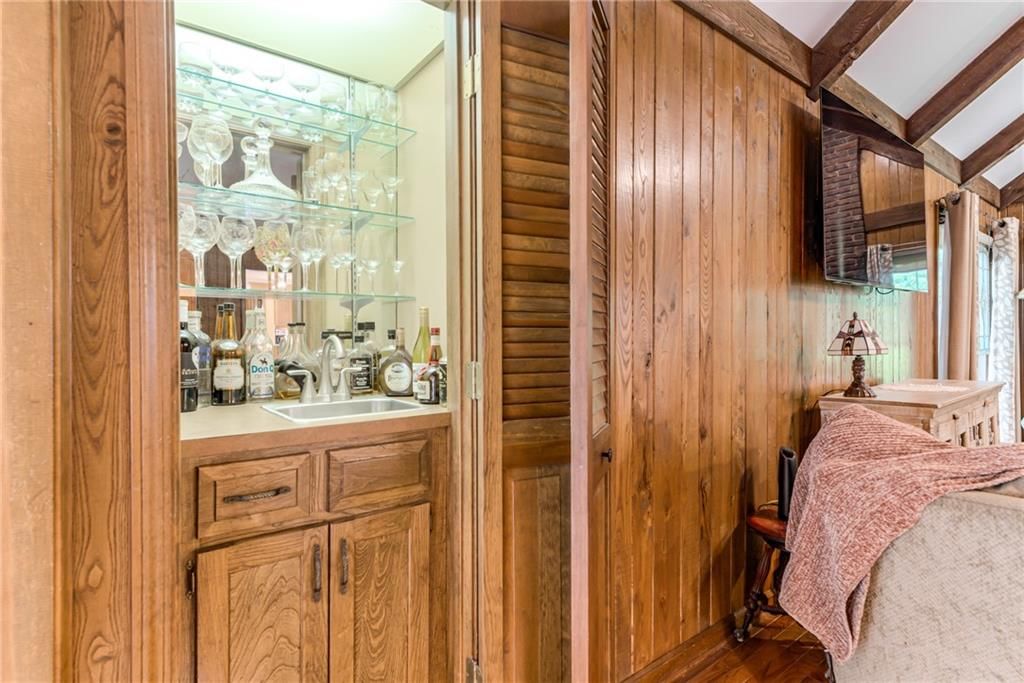 8404 Rosehill Road — photo 18