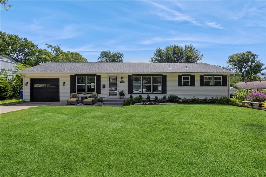 9017 Hemlock Drive — photo 2