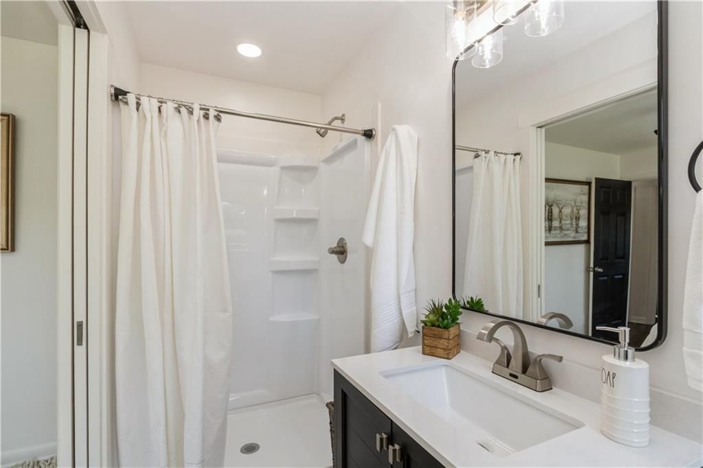 9017 Hemlock Drive — photo 18