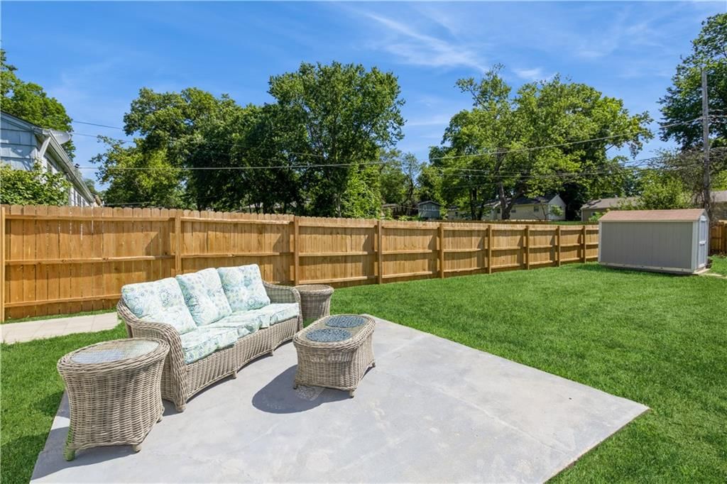 9017 Hemlock Drive — photo 29