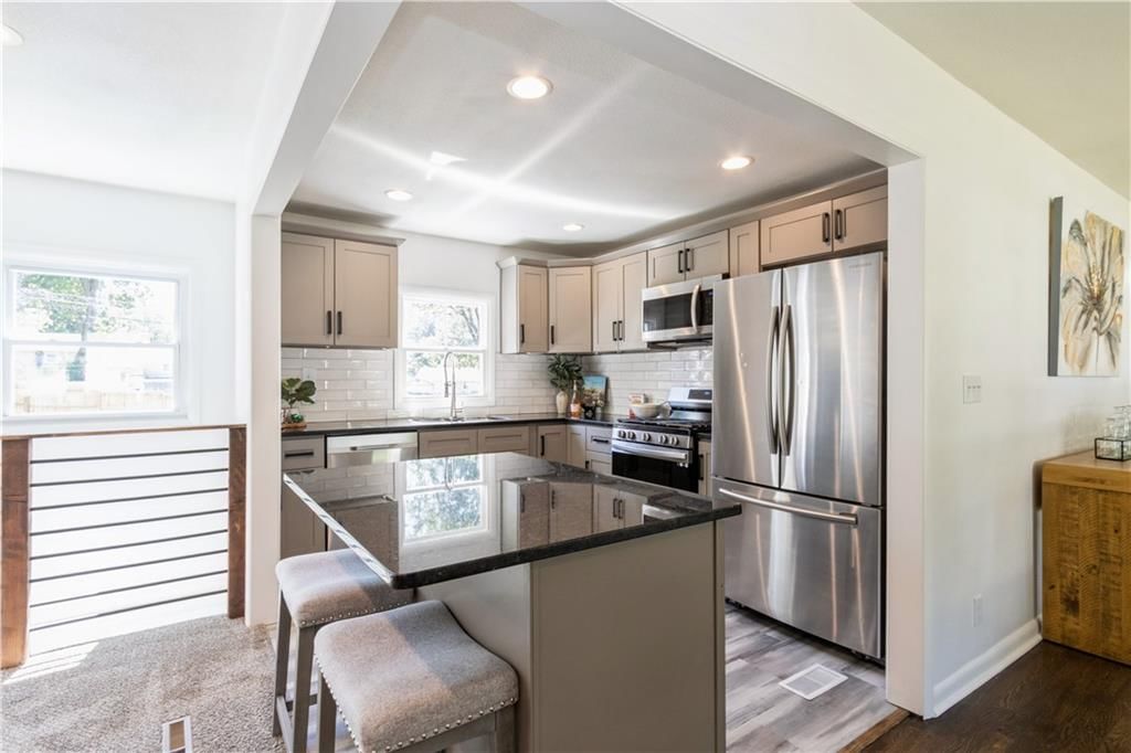 9017 Hemlock Drive — photo 10