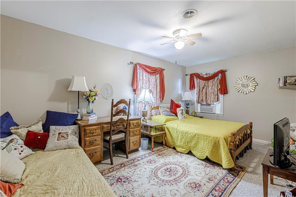 636 S Fuller Avenue — photo 14