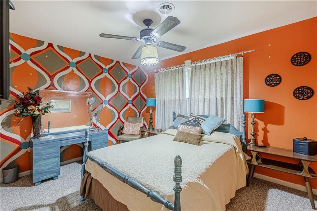 636 S Fuller Avenue — photo 16