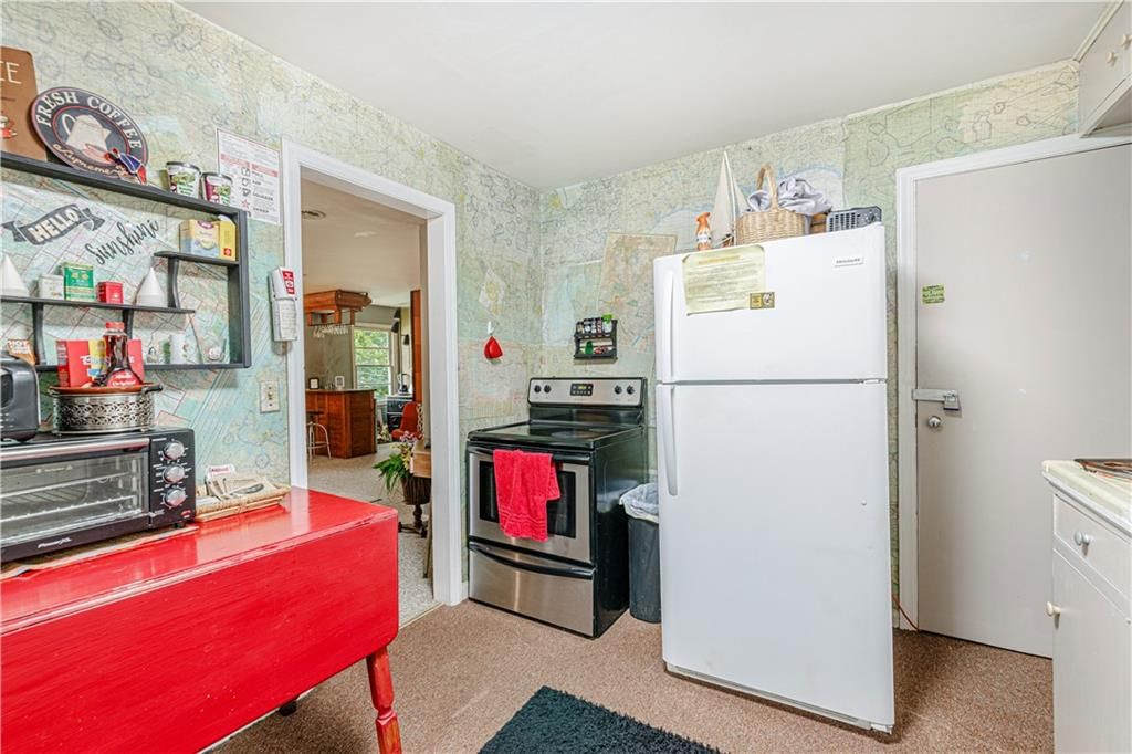 636 S Fuller Avenue — photo 23