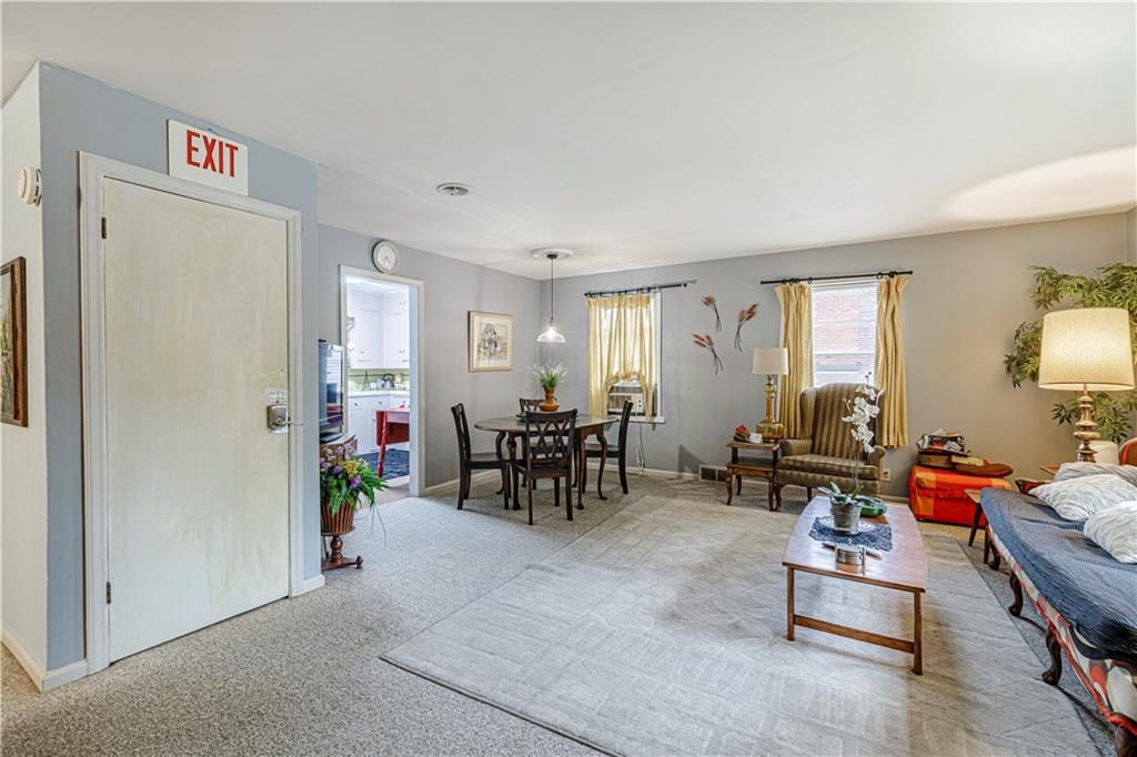 636 S Fuller Avenue — photo 24