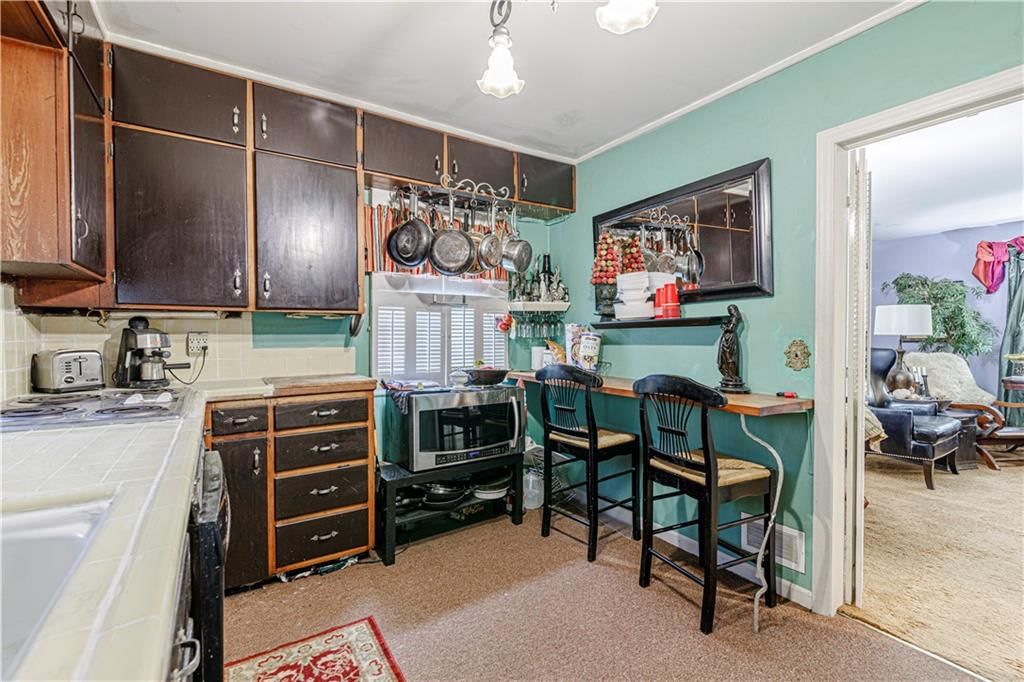 636 S Fuller Avenue — photo 8