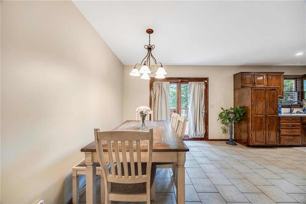 1321 NE Quail Walk Drive — photo 8