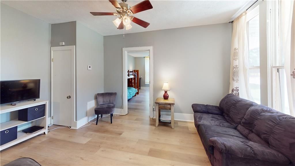 428 S Adams Street — photo 12