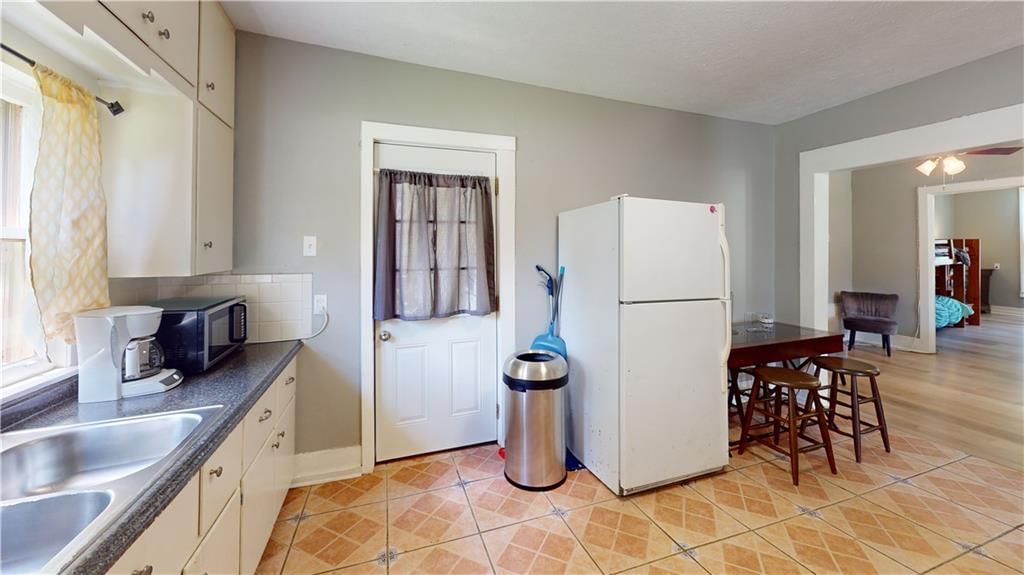 428 S Adams Street — photo 14