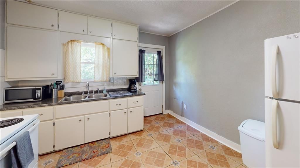 428 S Adams Street — photo 5
