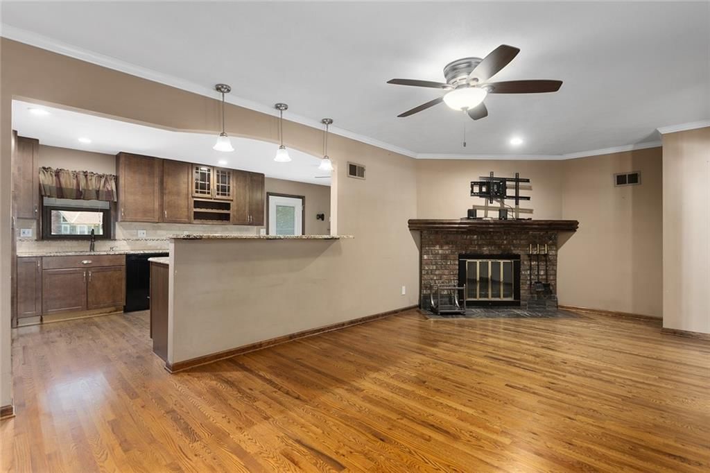 7925 N Forest Avenue — photo 12