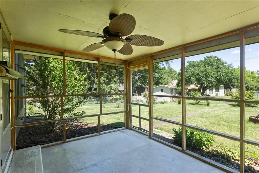 7925 N Forest Avenue — photo 30