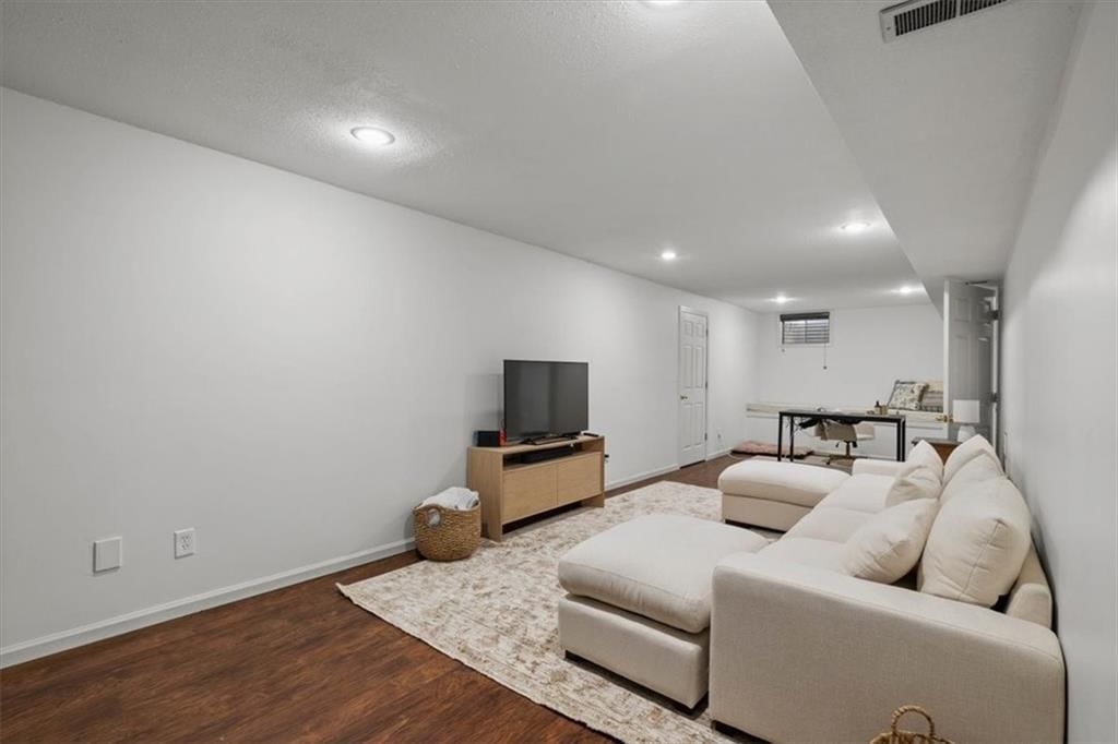 7839 W 139th Street — photo 24