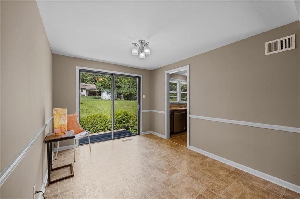 7026 Beverly Street — photo 5