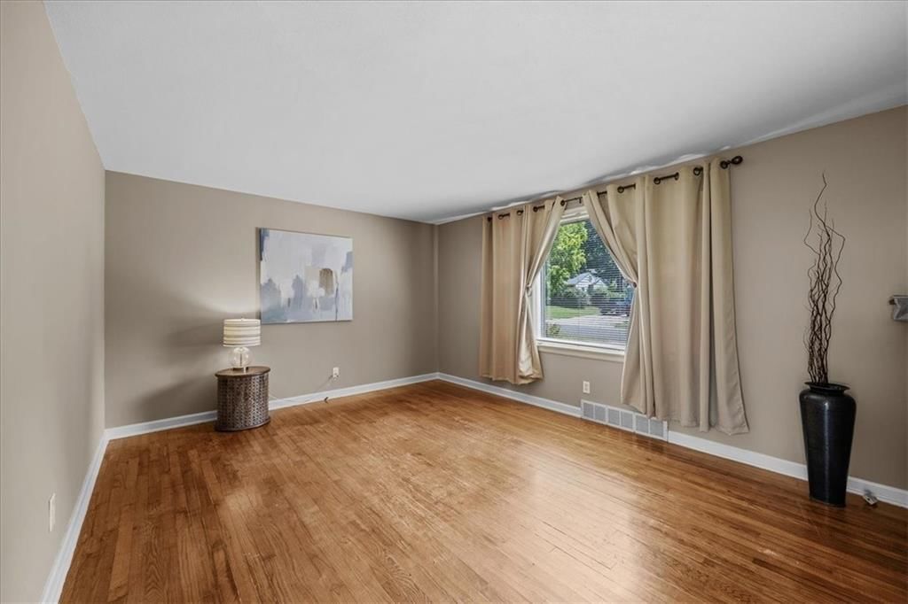 7026 Beverly Street — photo 6