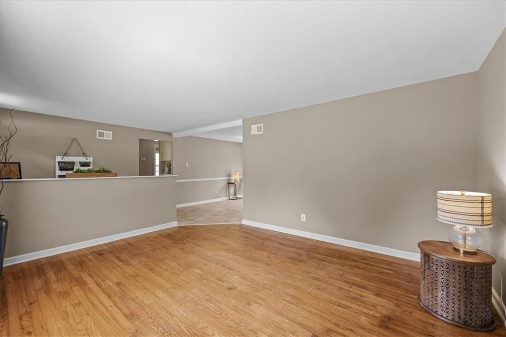 7026 Beverly Street — photo 7